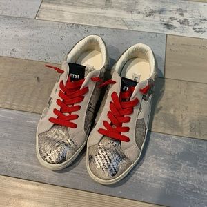 Steve Madden star shoes